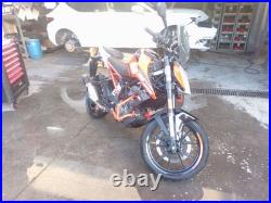 Radiateur D´eau / 93035010033 / 1551491 Pour Ktm Duke 125 Duke