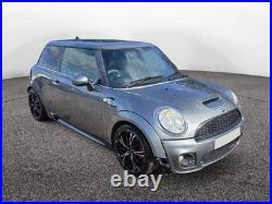 Support de radiateur sur cadre face avant MINI COOPER 2010 51717147912 50000110 Support de radiateur sur cadre face avant MINI COOPER 2010 51717147912 50000110